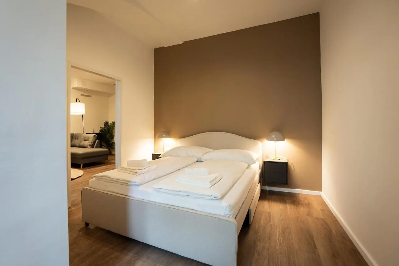 Stylish Apartment With Dedicated Working Space And Super King-Size Bed Located Between City Centre And Donau River Wien Österreich