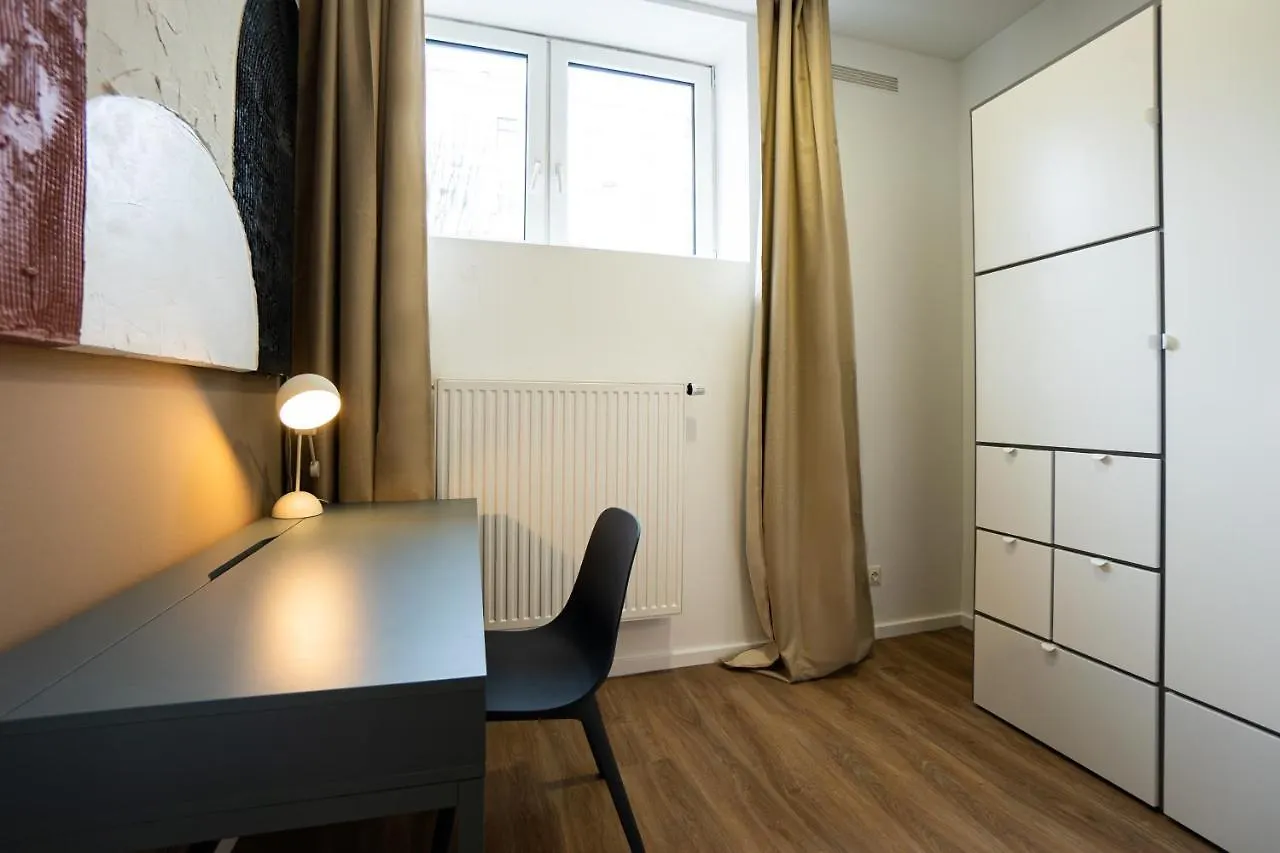 Stylish Apartment With Dedicated Working Space And Super King-Size Bed Located Between City Centre And Donau River Wien