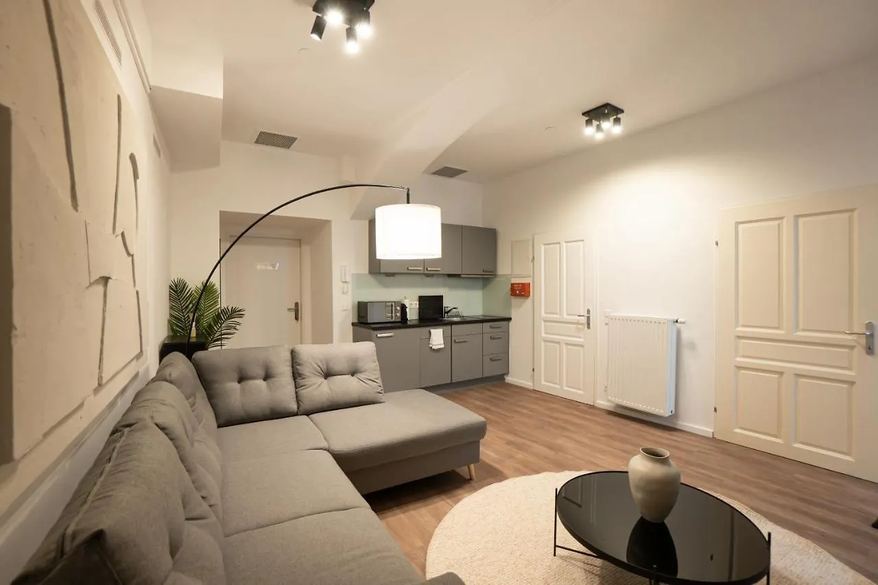 Stylish Apartment With Dedicated Working Space And Super King-Size Bed Located Between City Centre And Donau River Wien