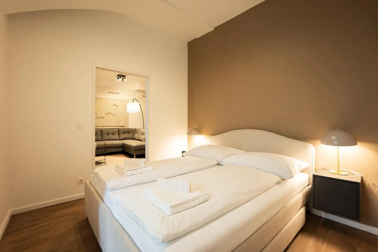 Stylish Apartment With Dedicated Working Space And Super King-Size Bed Located Between City Centre And Donau River Wien